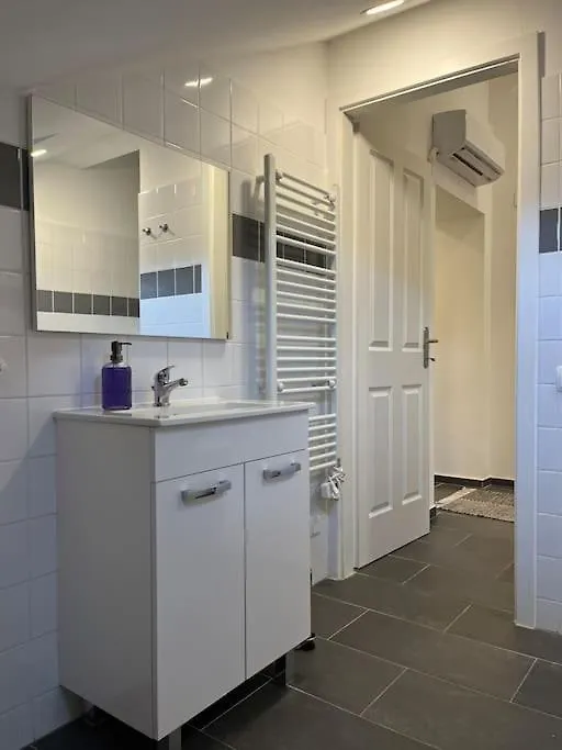 Dreamy & Cozy Apartment With Air Condition Vienna 0*,  Austria